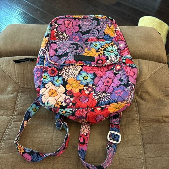 Vera Bradley | Bags | Vera Bradley Fiesta Floral Campus  display picture 1
